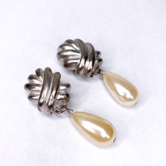 GIVENCHY Vintage Silver Tone & Pearl Earrings - Picture 2 of 6